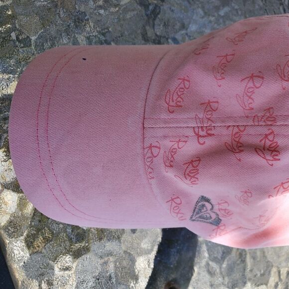 Roxy hat - Picture 2 of 4